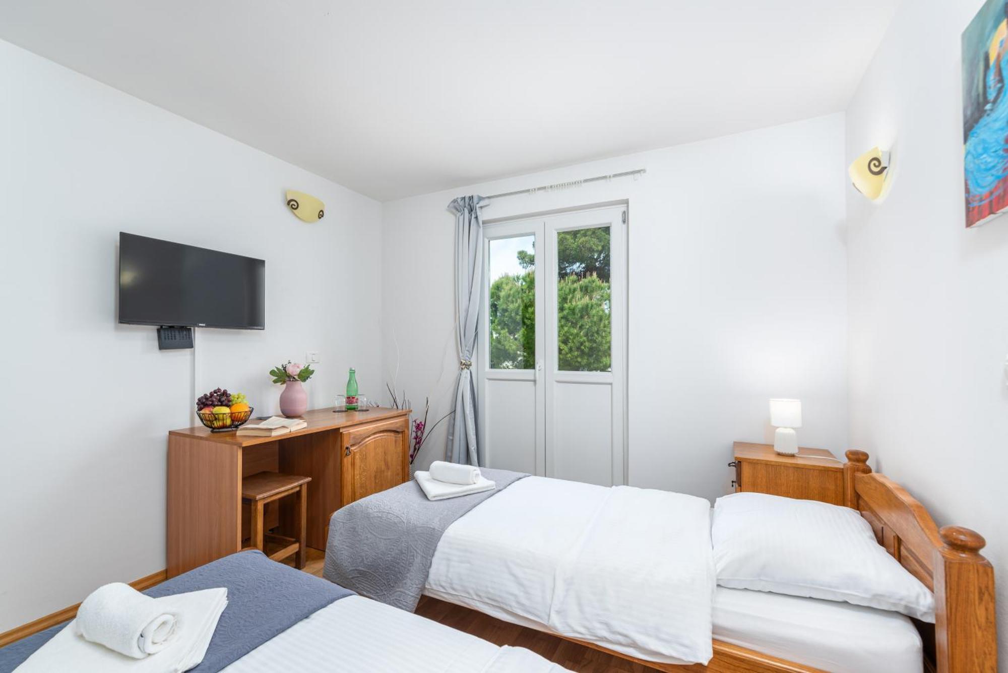 Laco De Pelagius Rooms Novigrad Istria Exterior foto